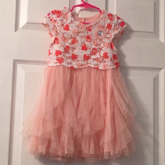 Girls peach, coral, and white flowy dress - Picture 1 of 5
